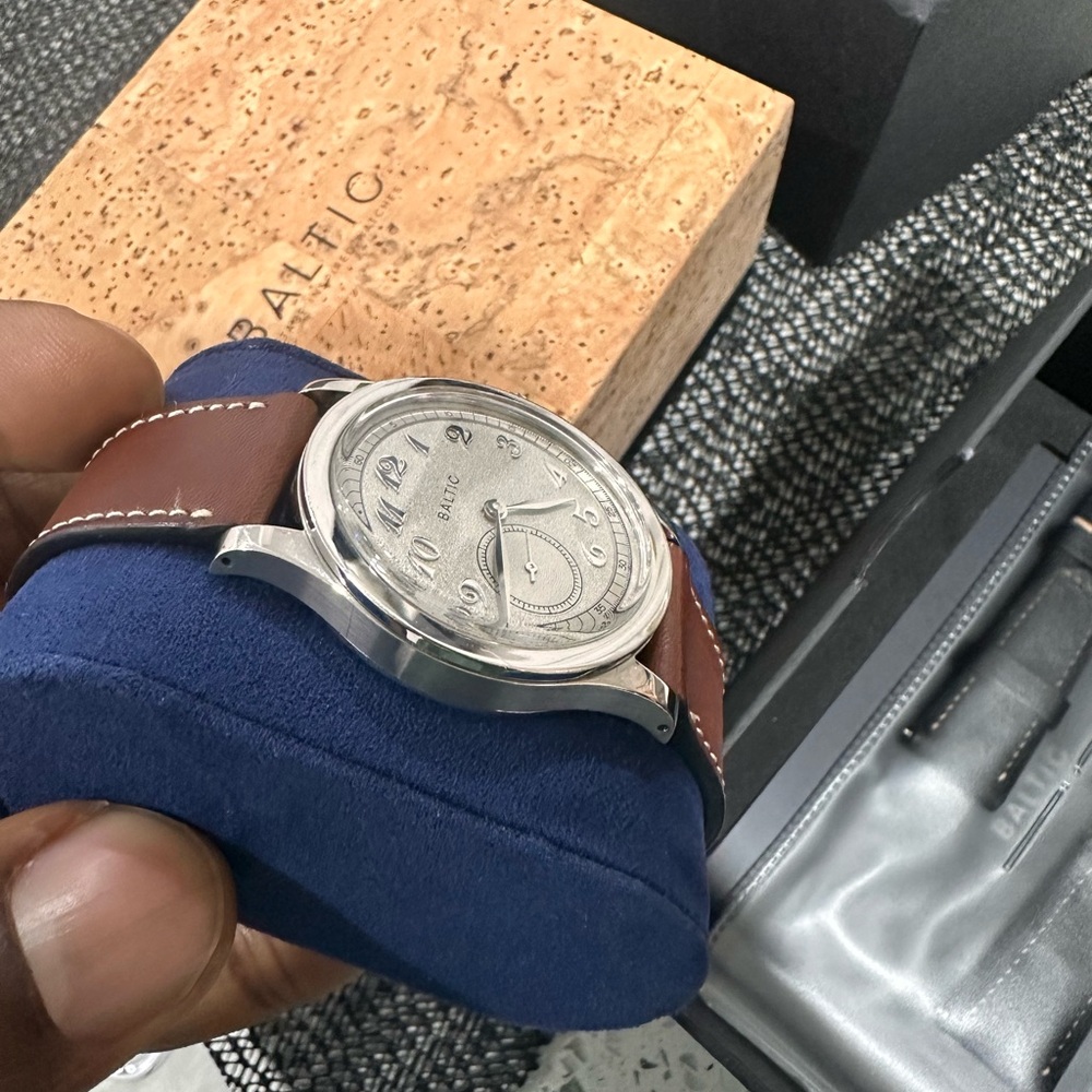 Baltic MR01 silver Roulette dial - Picture 8 of 10